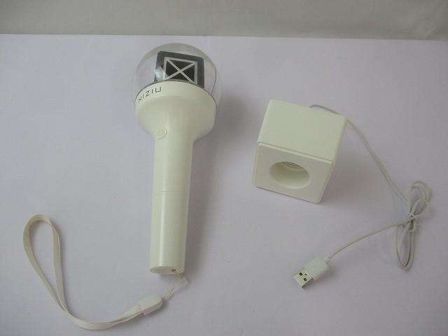 NiziU ペンライト OFFICIAL LIGHT STICK 動作品
