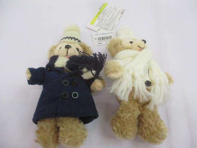 ディズニー ダッフィー オープンマウス 白セーター ダッフルコート ぬいぐるみバッジ